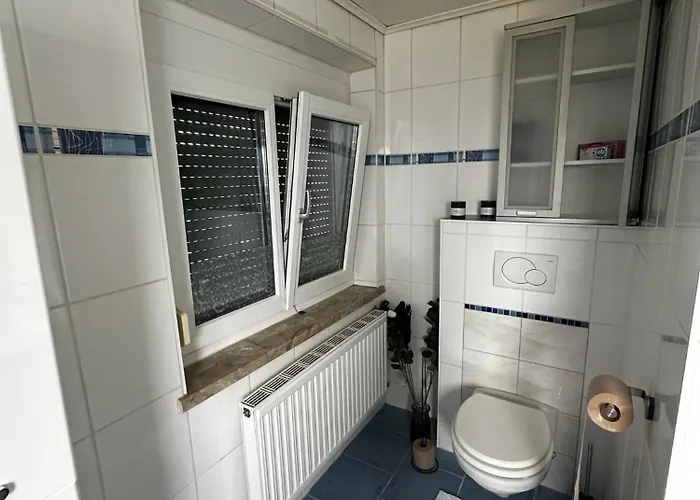 Nette In Super Lage! * زيلتويج